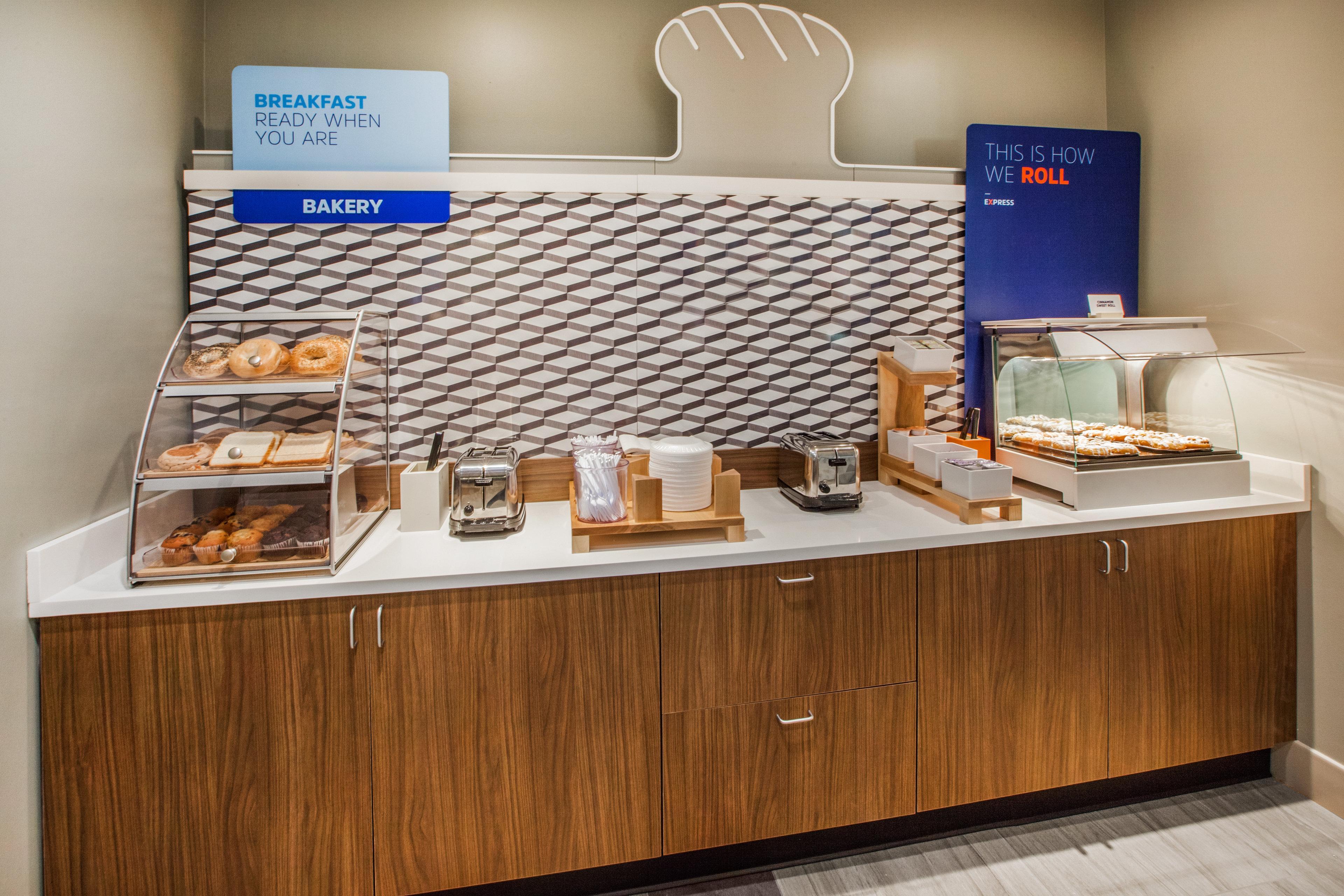 Holiday Inn Express & Suites - Dallas Nw Hwy - Love Field By Ihg Экстерьер фото