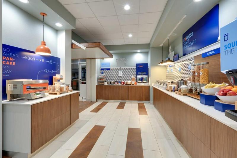 Holiday Inn Express & Suites - Dallas Nw Hwy - Love Field By Ihg Экстерьер фото